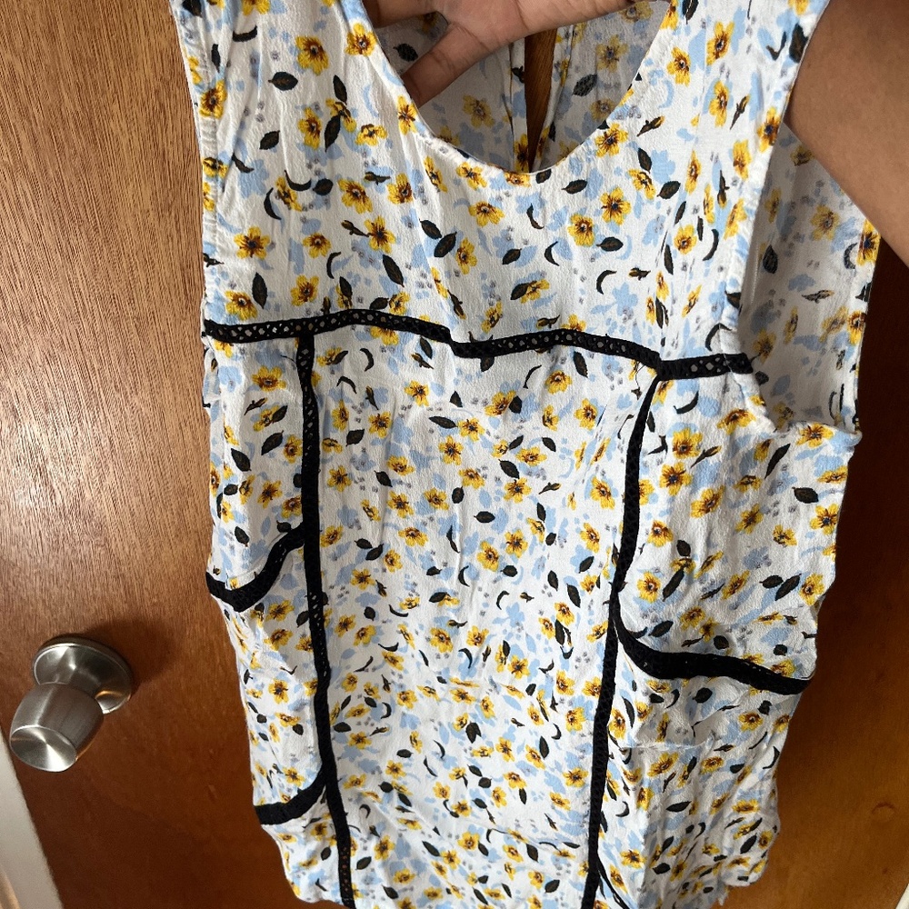 Floral tank